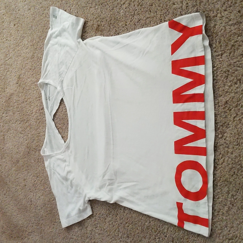 Open back Tommy Hilfiger Tee